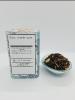 Thé noir Choco-amande- poire est un mélange de Thé Noir Ceylon-Inde du sud-chine, fève de cacao concassée, poire(7%) farine de riz,AMANDE(4%), Fleurs de souci, boutons de rose